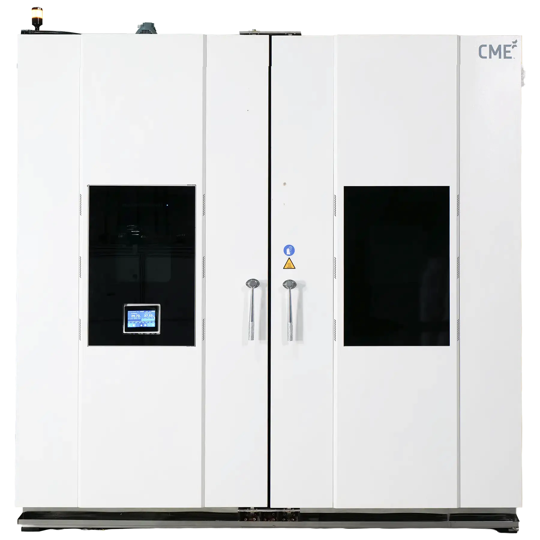 Walk-in environmental test chamber for large scale temperature and humidity testing